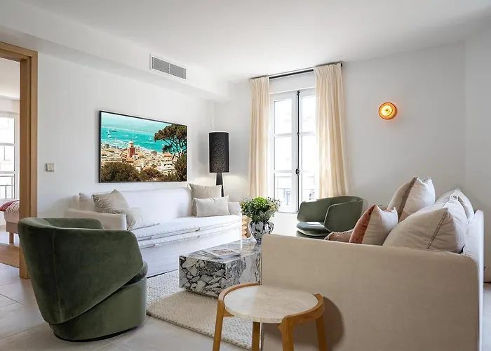 Casita 2 - 2 Avec Parking - Place Des Lices * Saint-Tropez